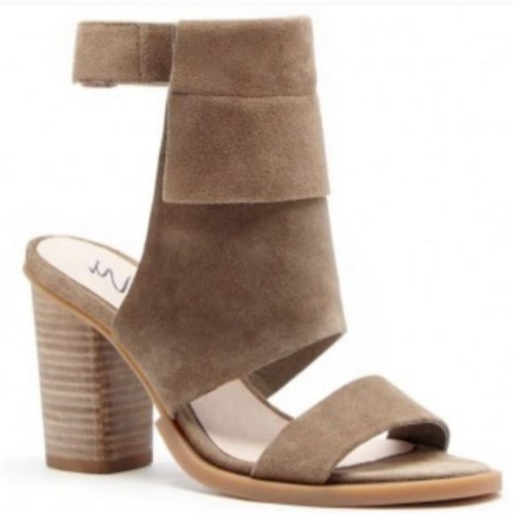 Matisse Hemingway 7.5 Slouch Suede Brown Block Heels Sandals